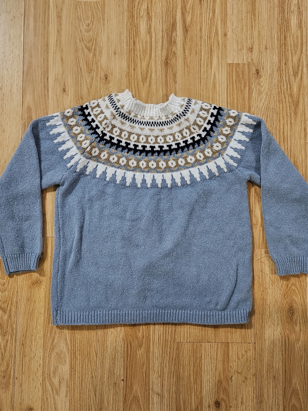Classic Fair Isle Crewneck Winter Sweater - Blue & Cream